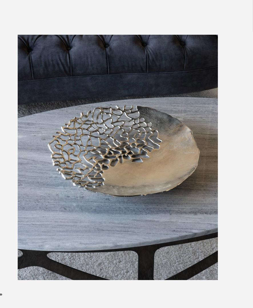 Apo coral aluminium platter in raw silver finish with textured surface