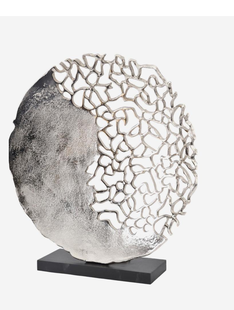 Apo coral aluminium sculpture in raw silver finish