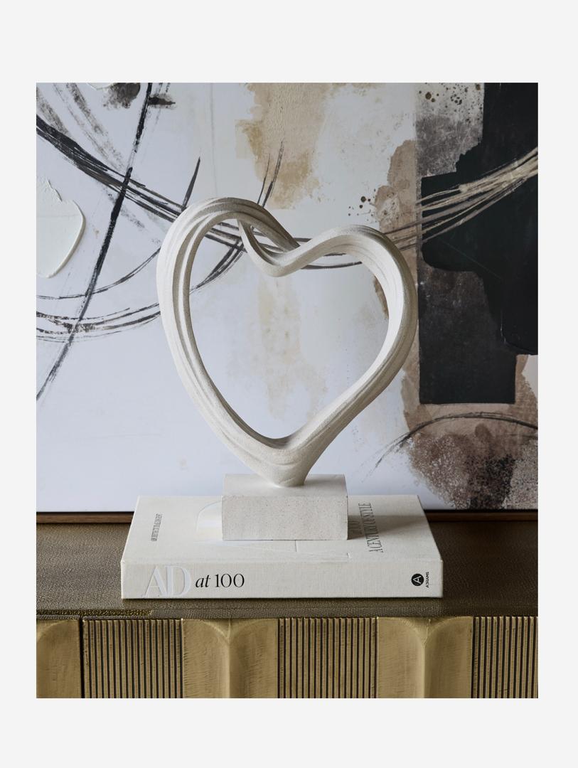 AVEN WHITE SCULPTED HEART - Image 3